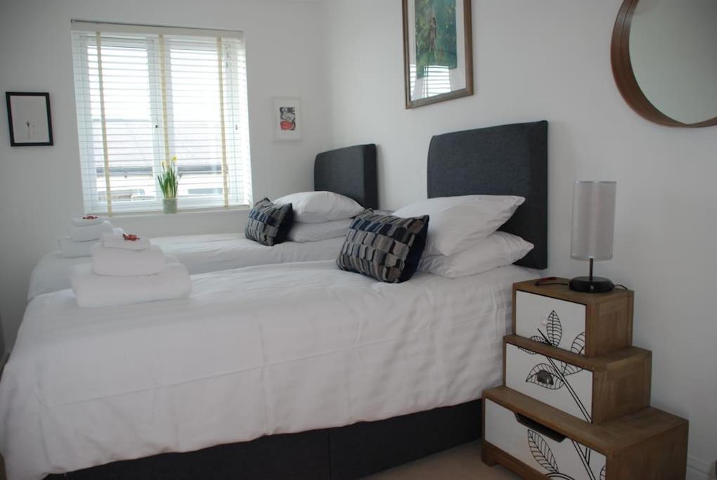 Wow I'M Living On The Beach. Luxury 4 Bed Sleeps 8 Pagham Εξωτερικό φωτογραφία