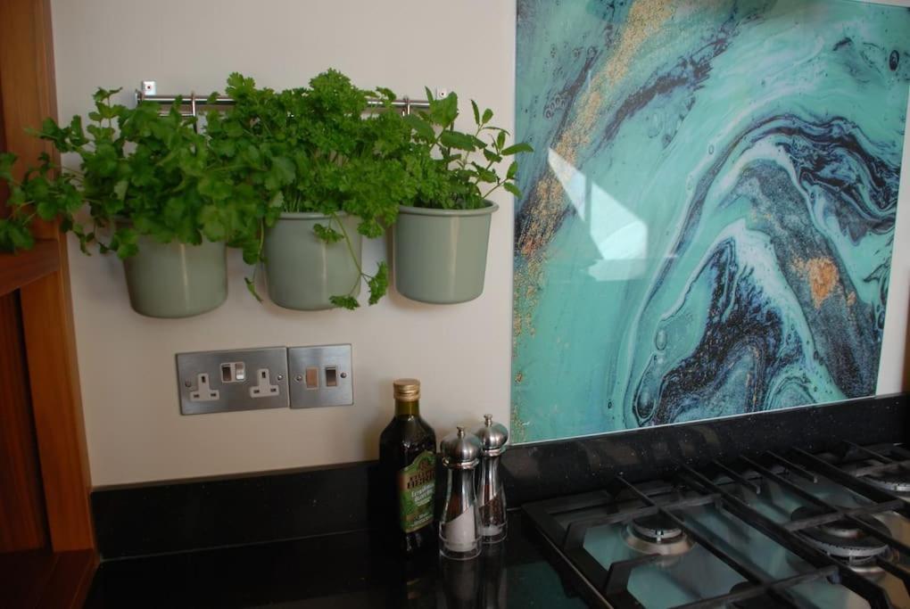 Wow I'M Living On The Beach. Luxury 4 Bed Sleeps 8 Pagham Εξωτερικό φωτογραφία