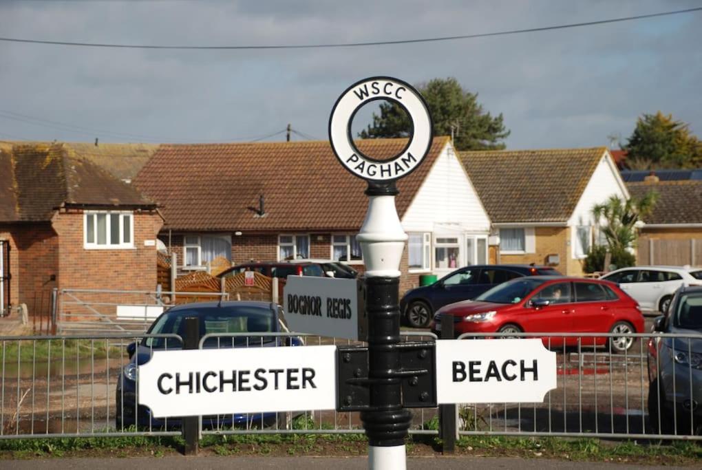 Wow I'M Living On The Beach. Luxury 4 Bed Sleeps 8 Pagham Εξωτερικό φωτογραφία
